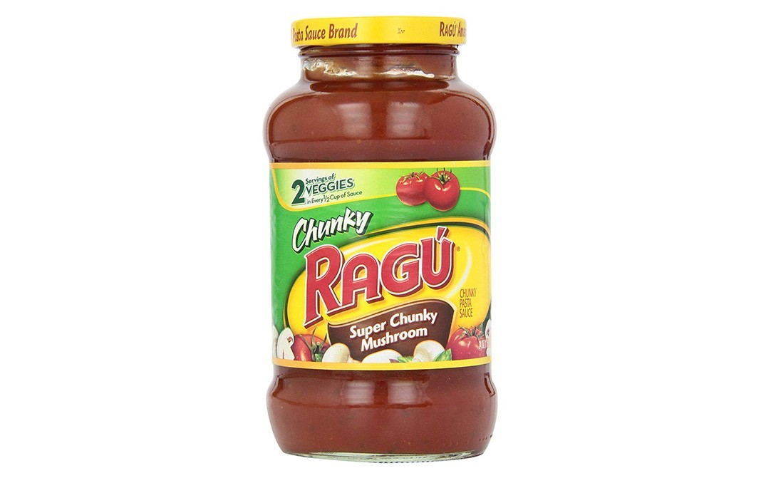 Ragu Super Chunky Mushroom, Chunky Pasta Sauce   Glass Jar  680 grams